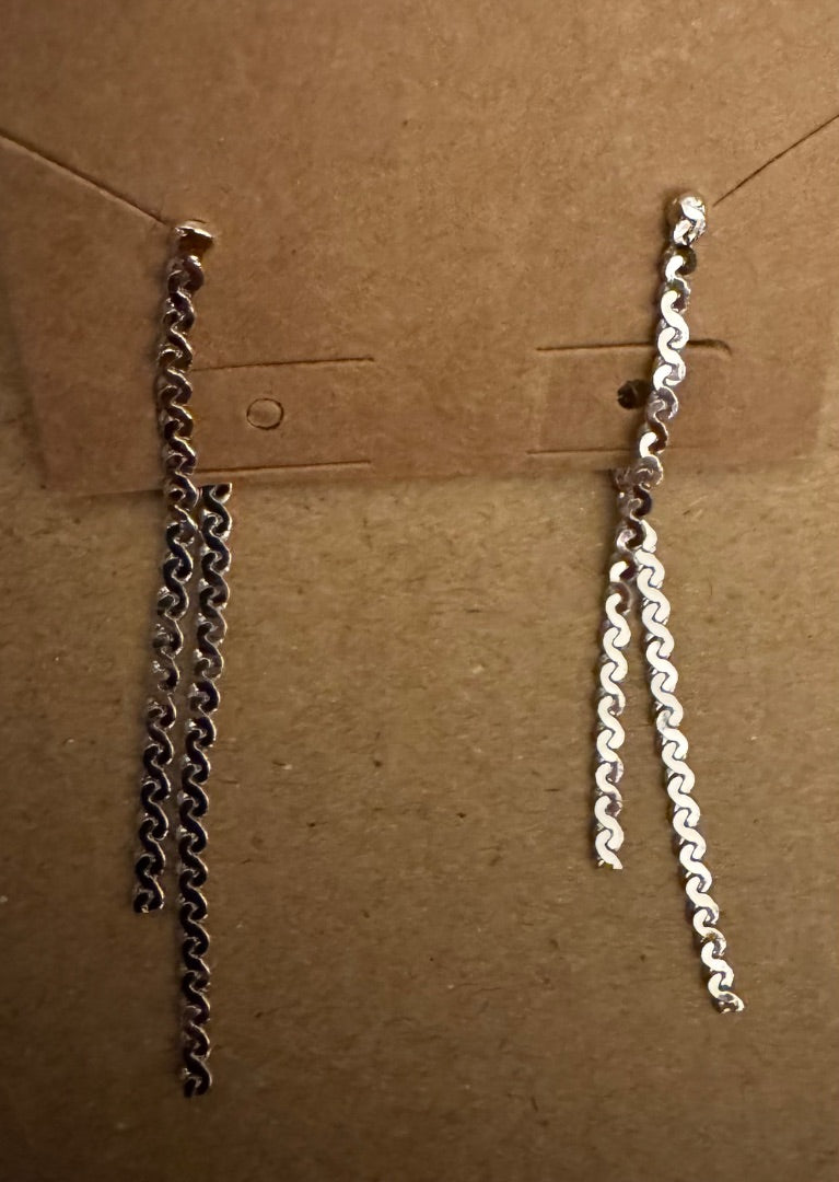 2 layer silver tone stud earrings