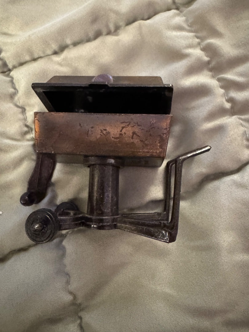 Gas grill pencil sharpener