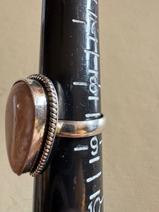 Pink stone teardrop silvertone ring 8 1/2