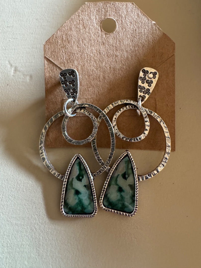 Fx green stone silver tone earrings