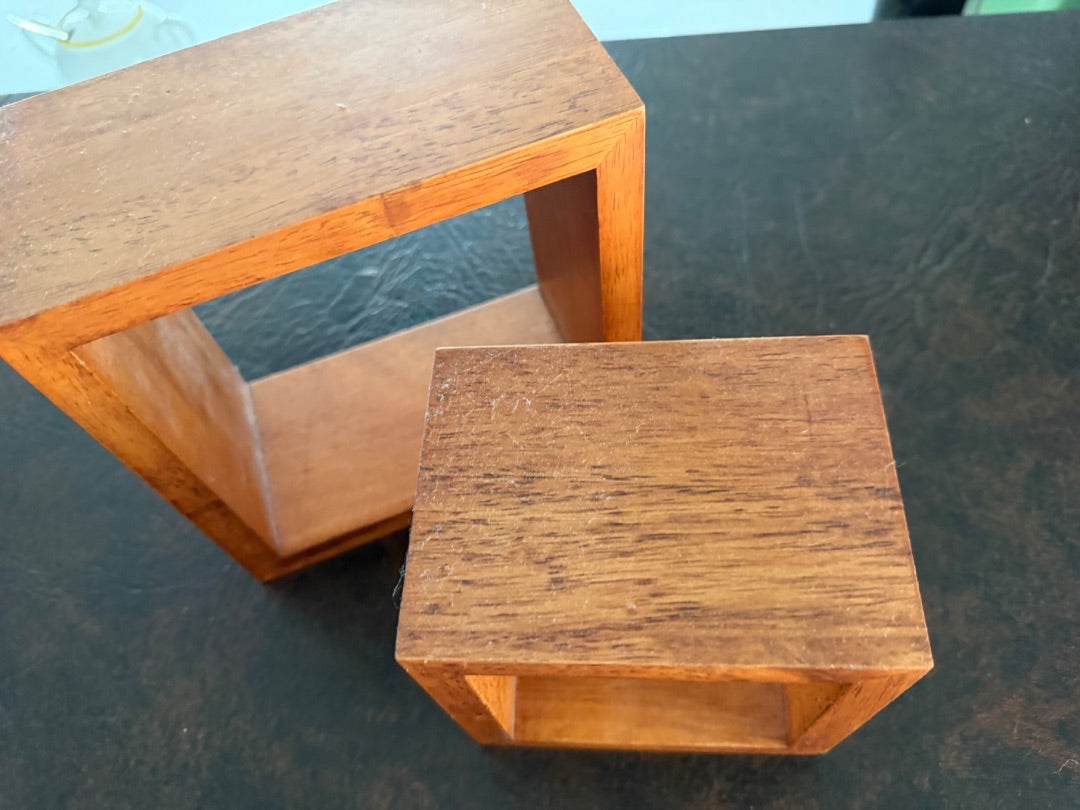 Cube shelves