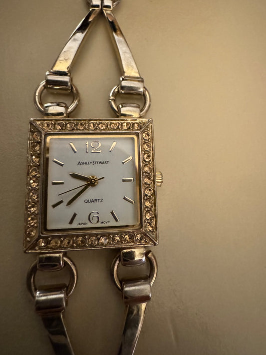 Ashley Stewart bracelet watch untested