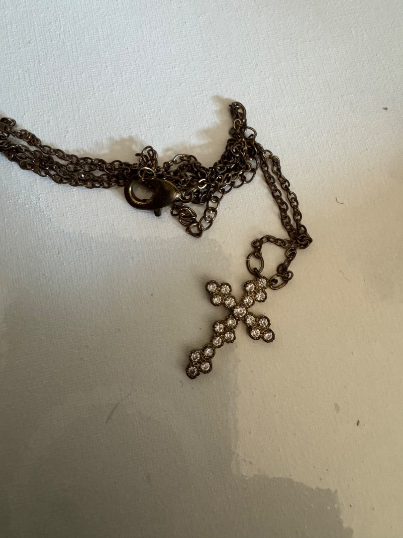 Silvertone design cross necklace