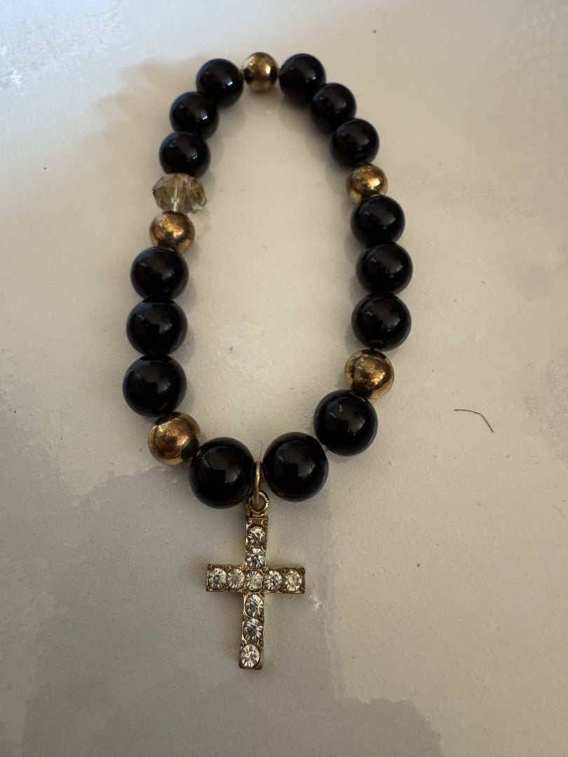 Black cross stretchy bracelet