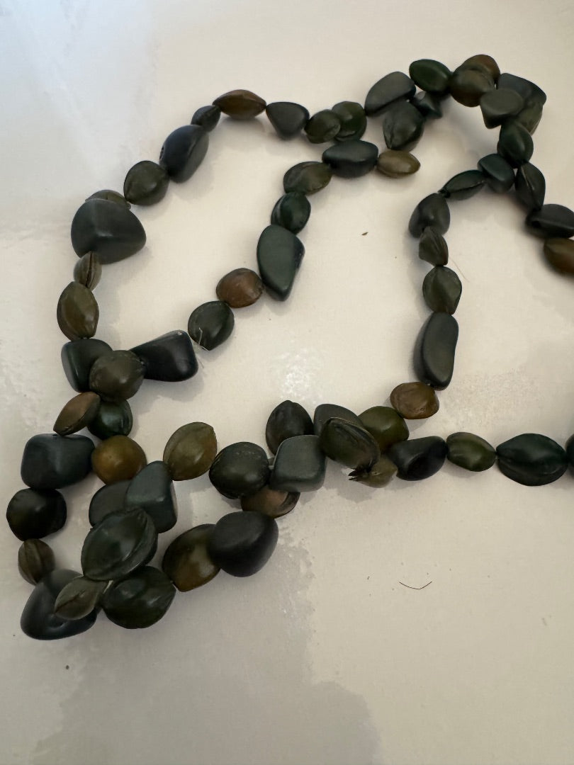 Dark green bead necklace