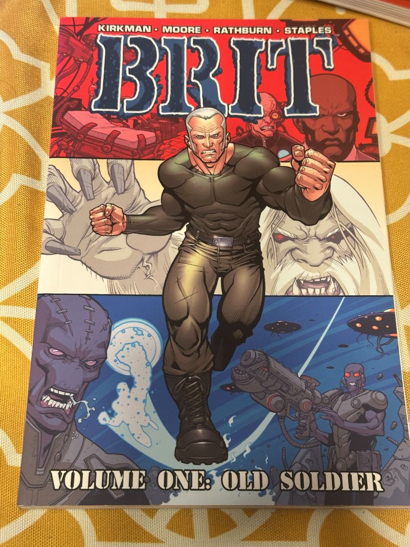 Comicbook Trade Paperback Misc, 12 x 8 x 1