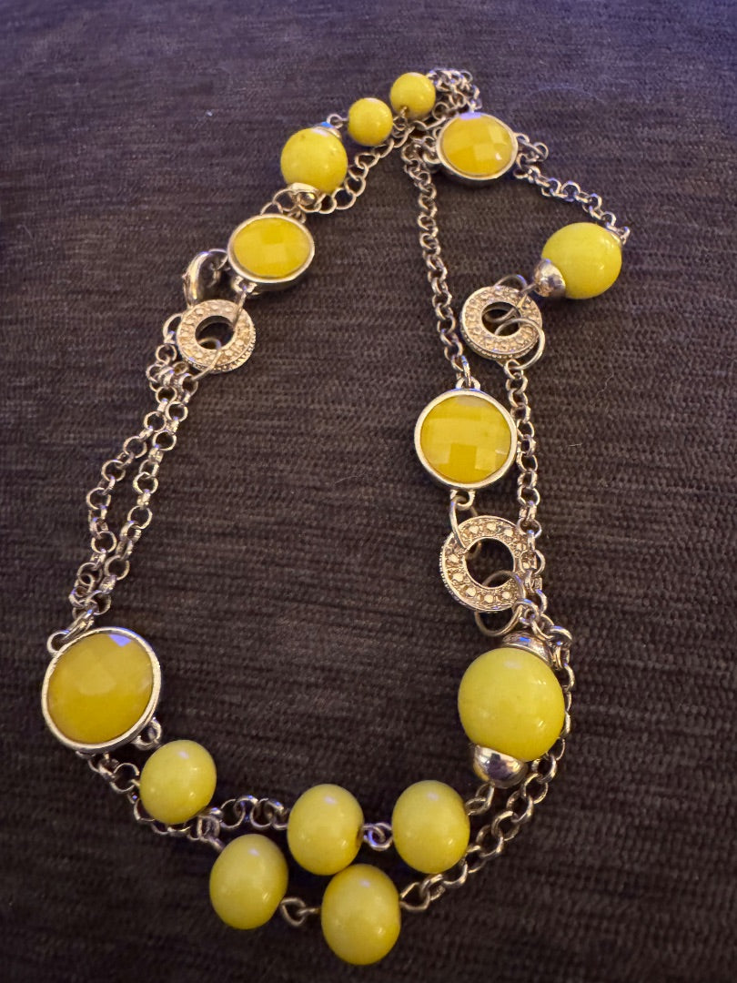 Yellow goldtone necklace