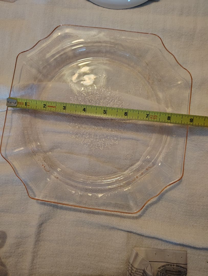 pink Anchor Hocking Princess Pattern Dinner Plate, 9.5 inches