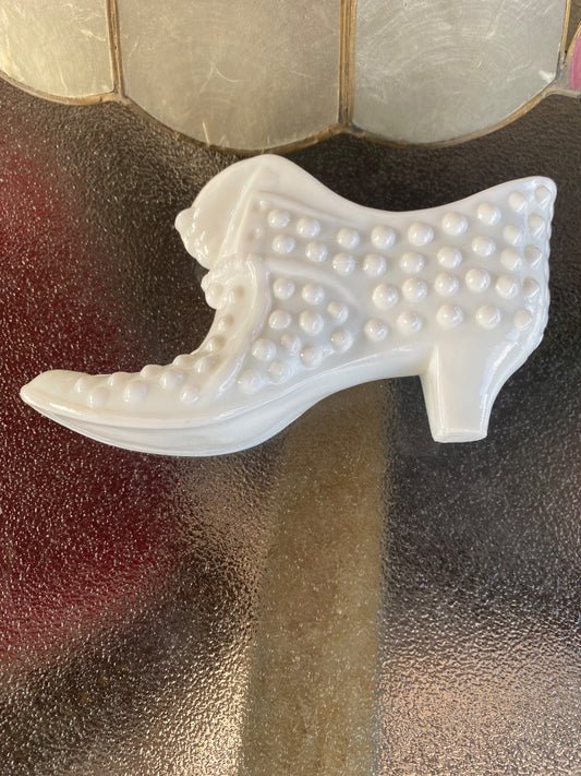 white Fenton Fenton Hobnail Shoe