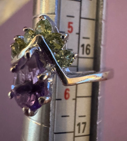 Amethyst Peridot ring 5 1/2