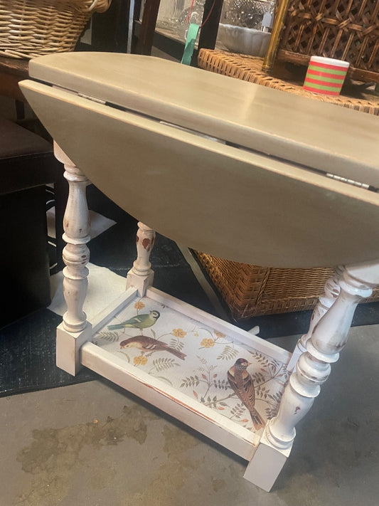 White w/khaki top Drop leaf side tsble