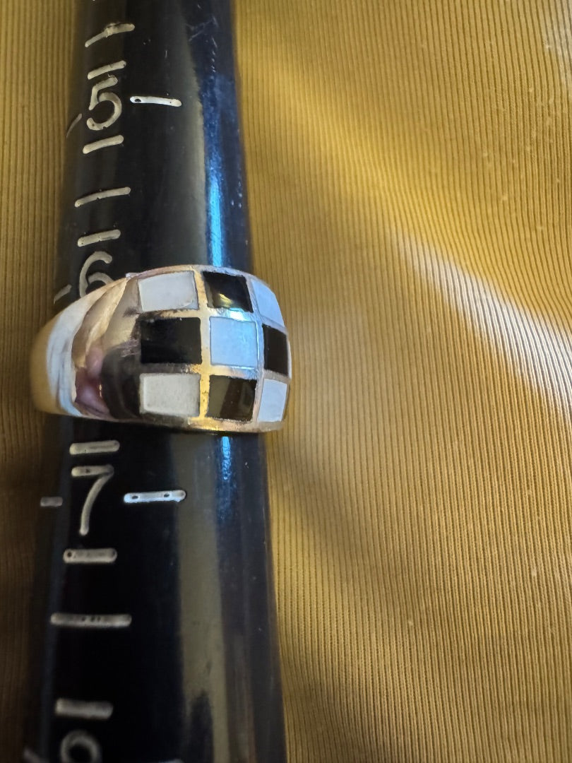 Black White Checkerboard silvertone ring 6 1/2