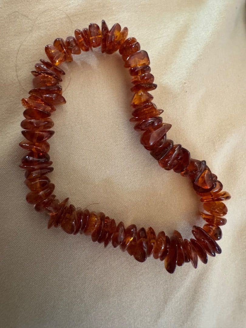 Faux amber stretchy bracelet