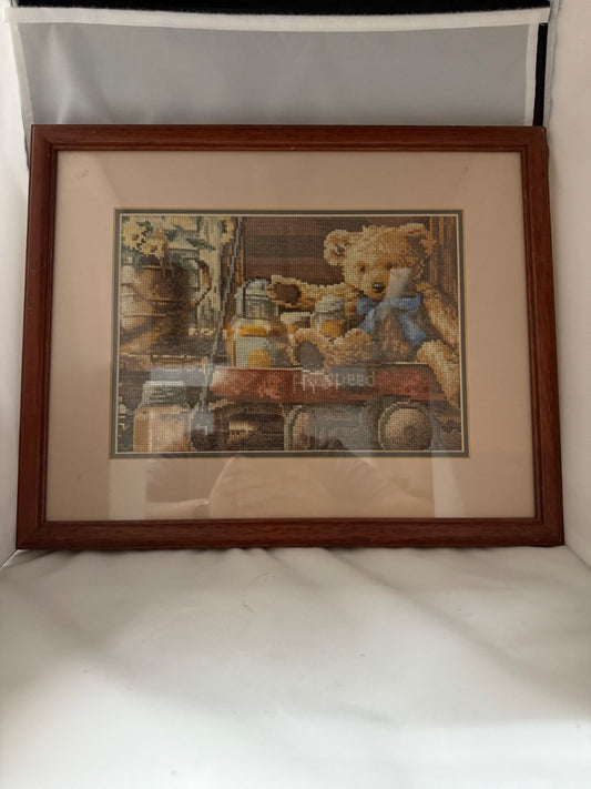 Counted cross stitch bear picture, Medium