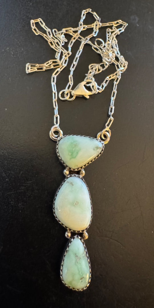 Palomino Turq 3 stone 925 pendant with silver tone chain