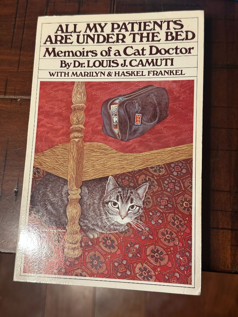 Paperback - All my patients are under the bed - USED, 8 x 4 x 1