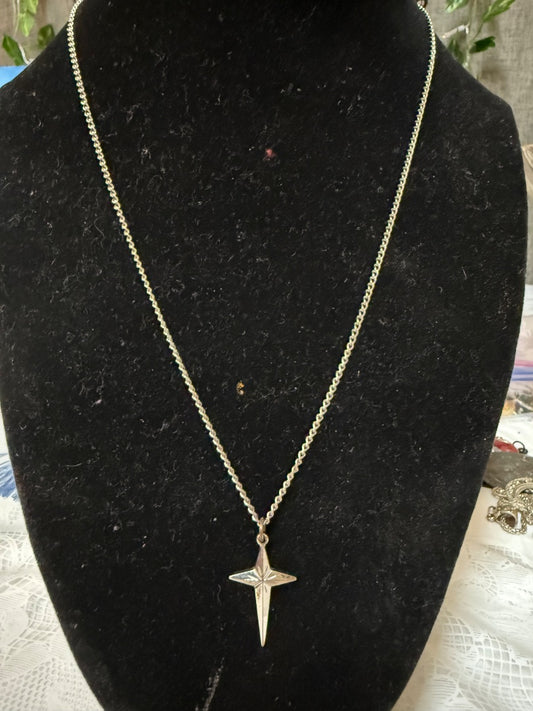Gold tone  Necklace