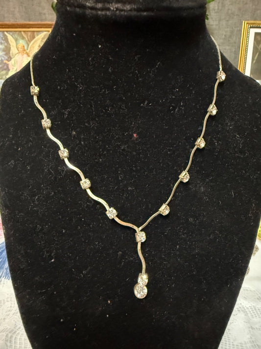 Silver tone  Necklace