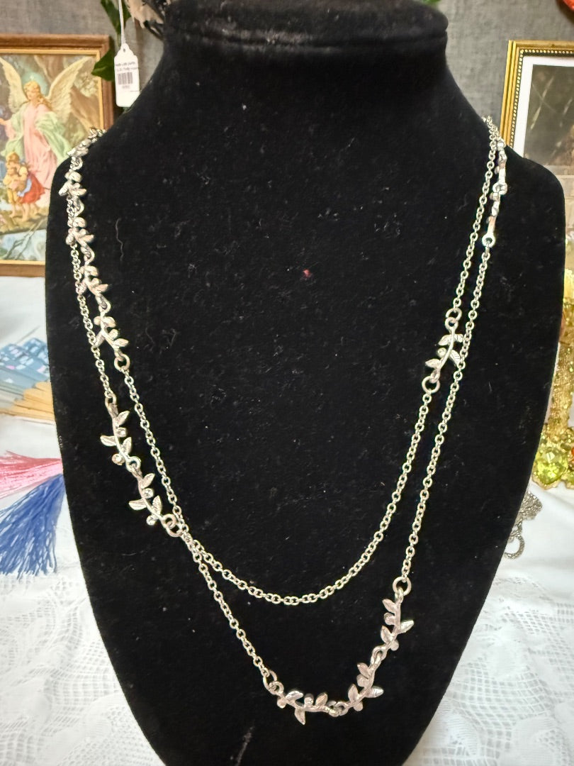 Silver leaf necklace