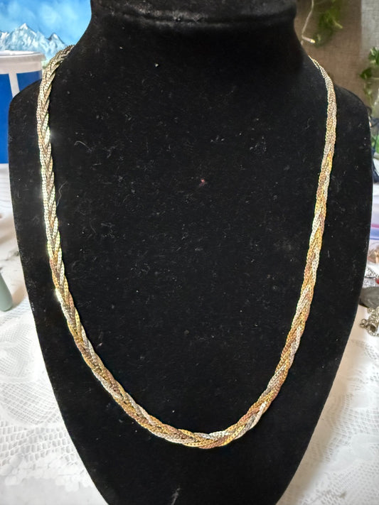 Gold tone  Necklace