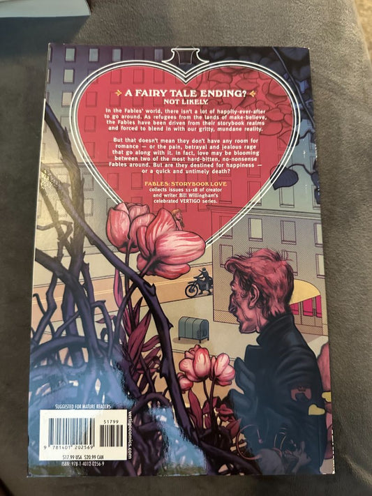 Paperback Fables Vol 3, 12 x 8 x 1