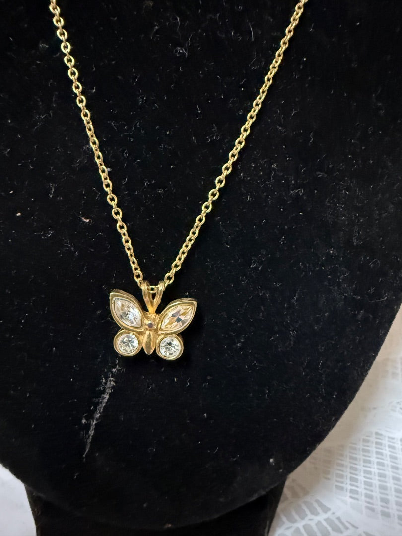 Gold tone Avon Necklace