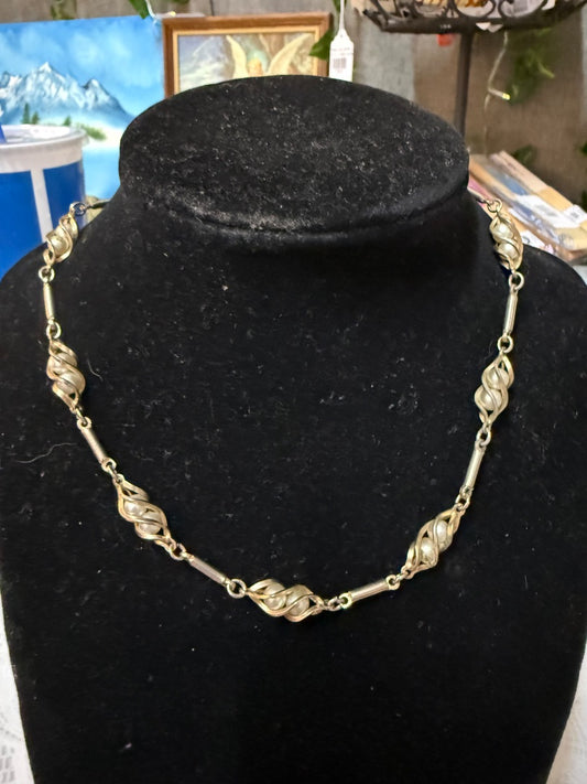 Gold tone Sarah Coventry Necklace