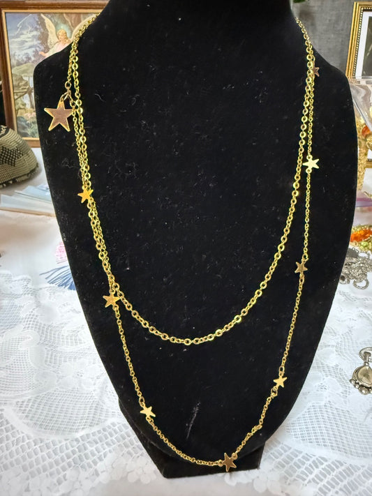 Gold tone Avon Necklace