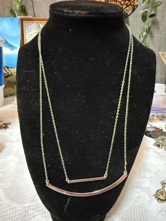Silver tone Loft Necklace
