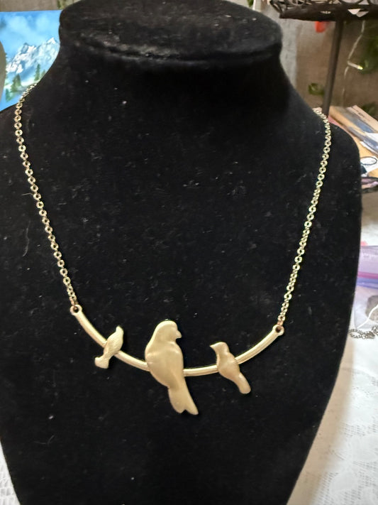 Gold tone  Necklace