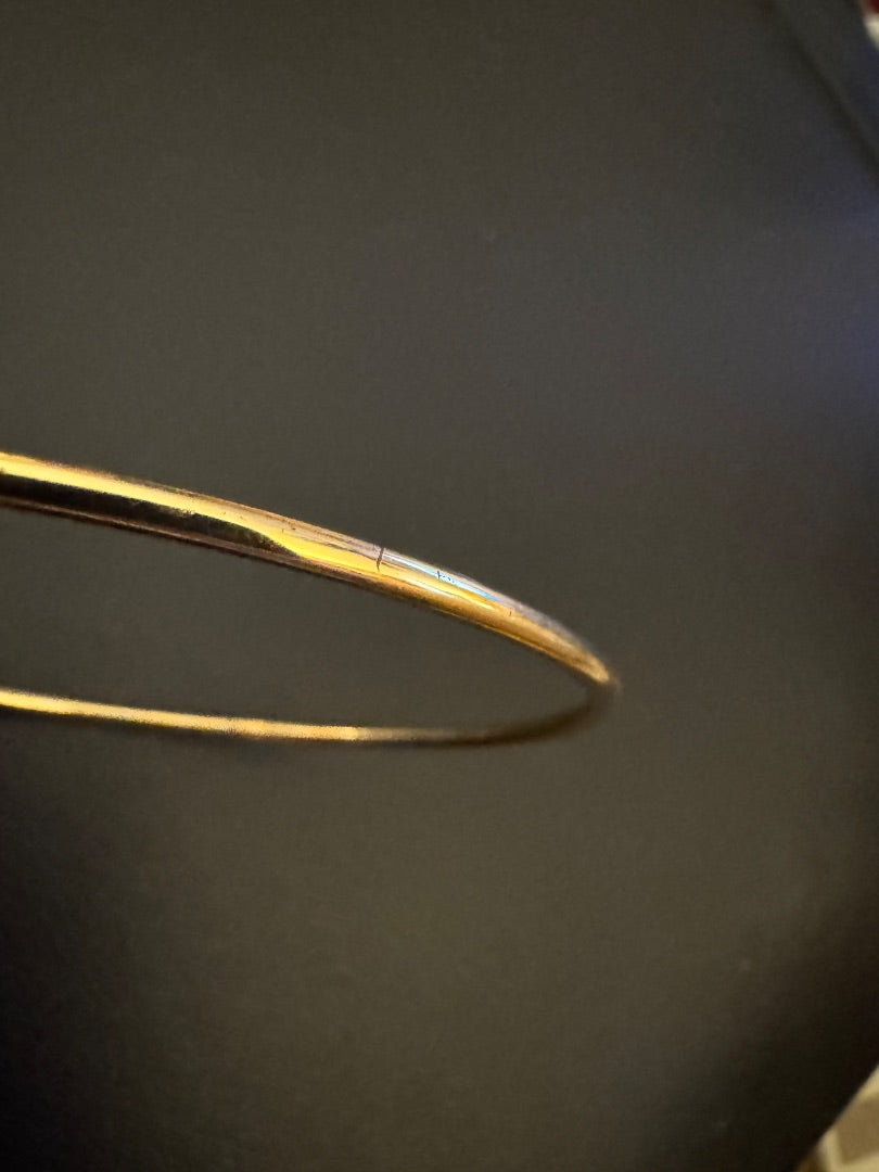 Gold Tone thin bangle