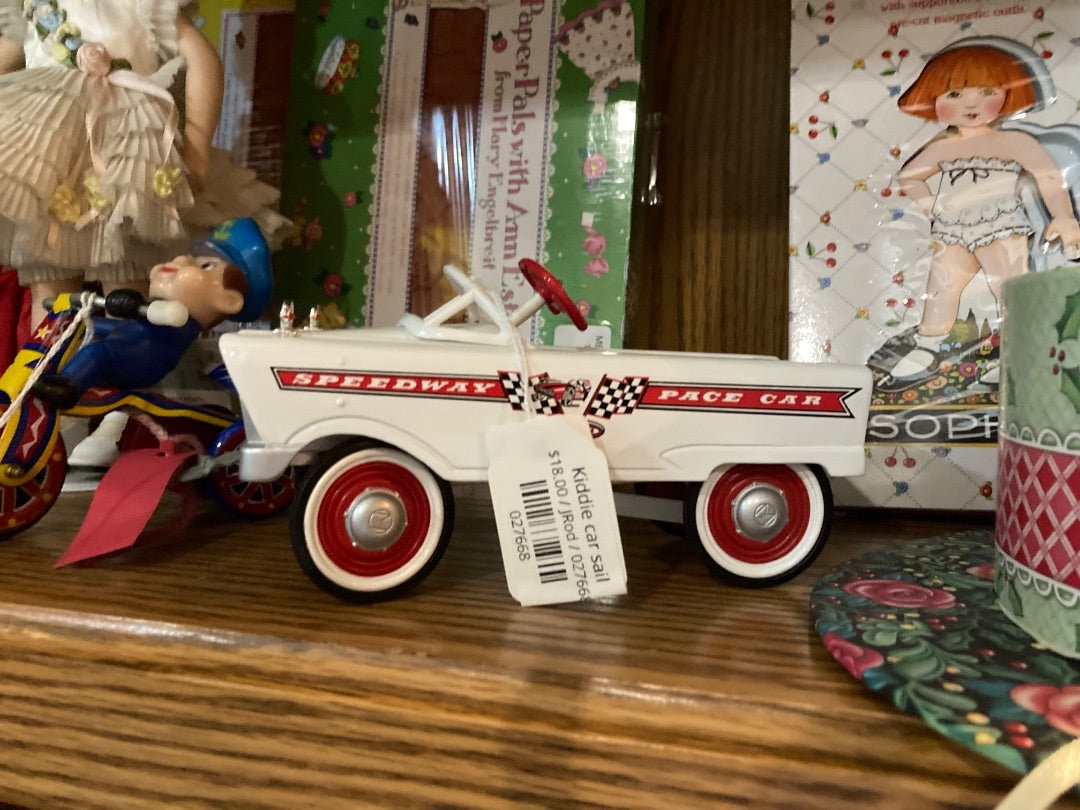 Kiddie car sail