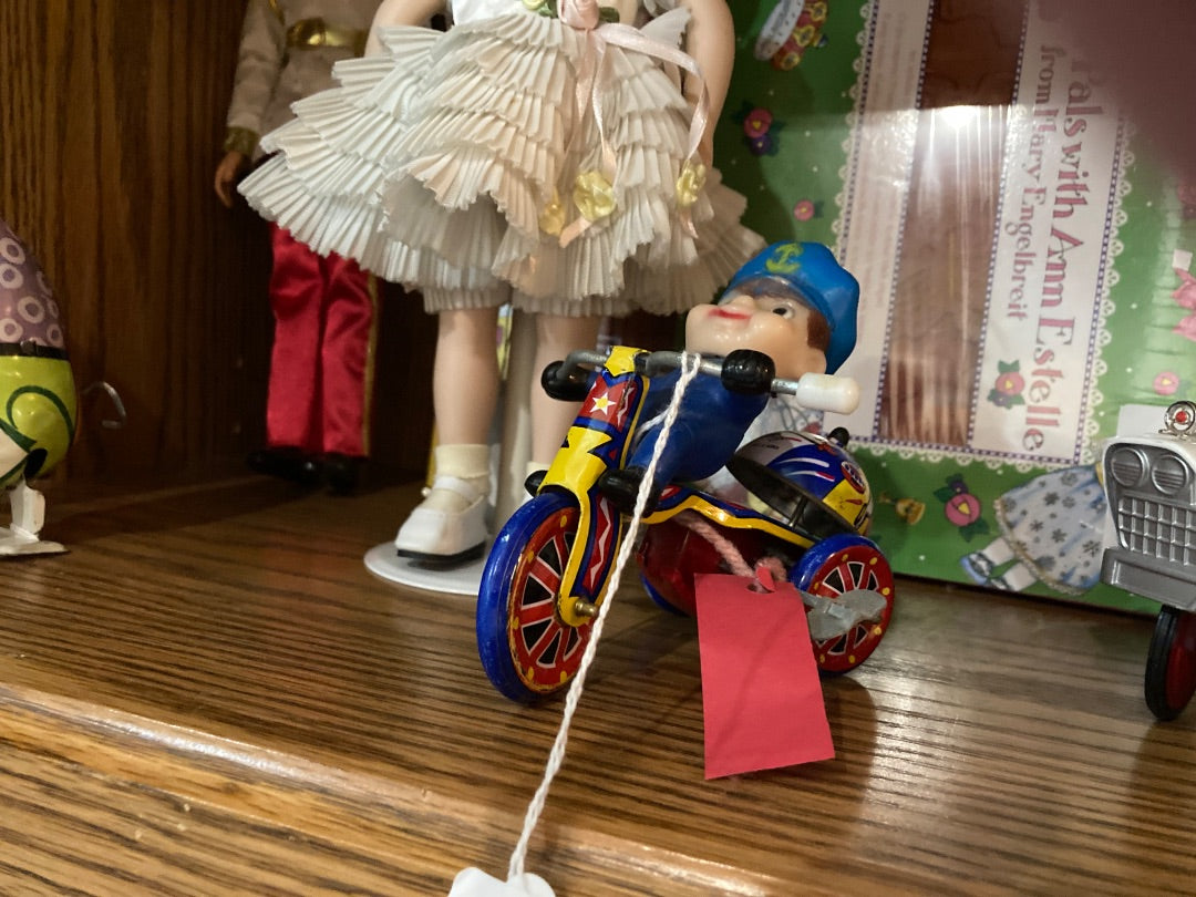Mechanical tricycle