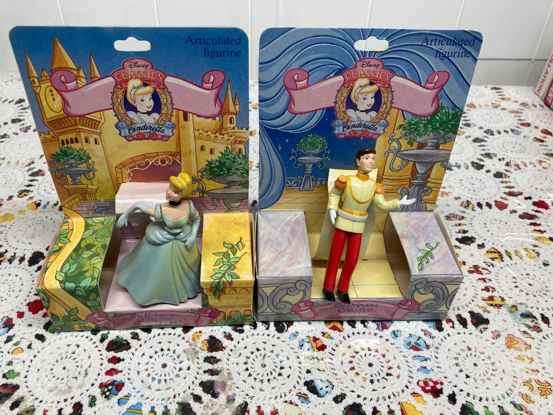 Cinderella and prince, Small