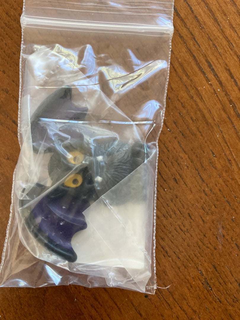 Hallmark pin bat