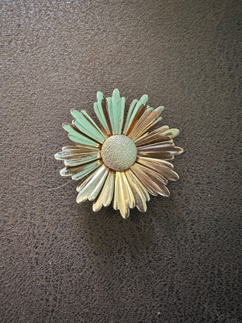 Gold Tone Brooch