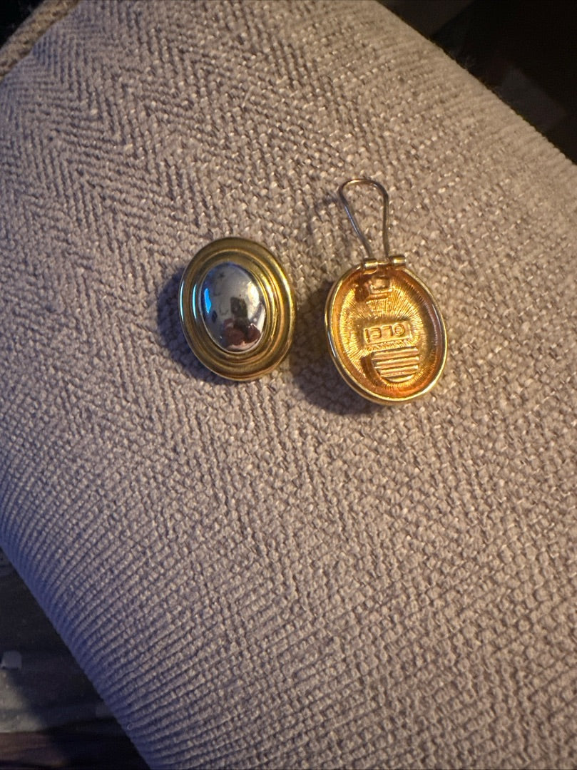 Gold Tone Liz Claiborne Vintage non stud earrings