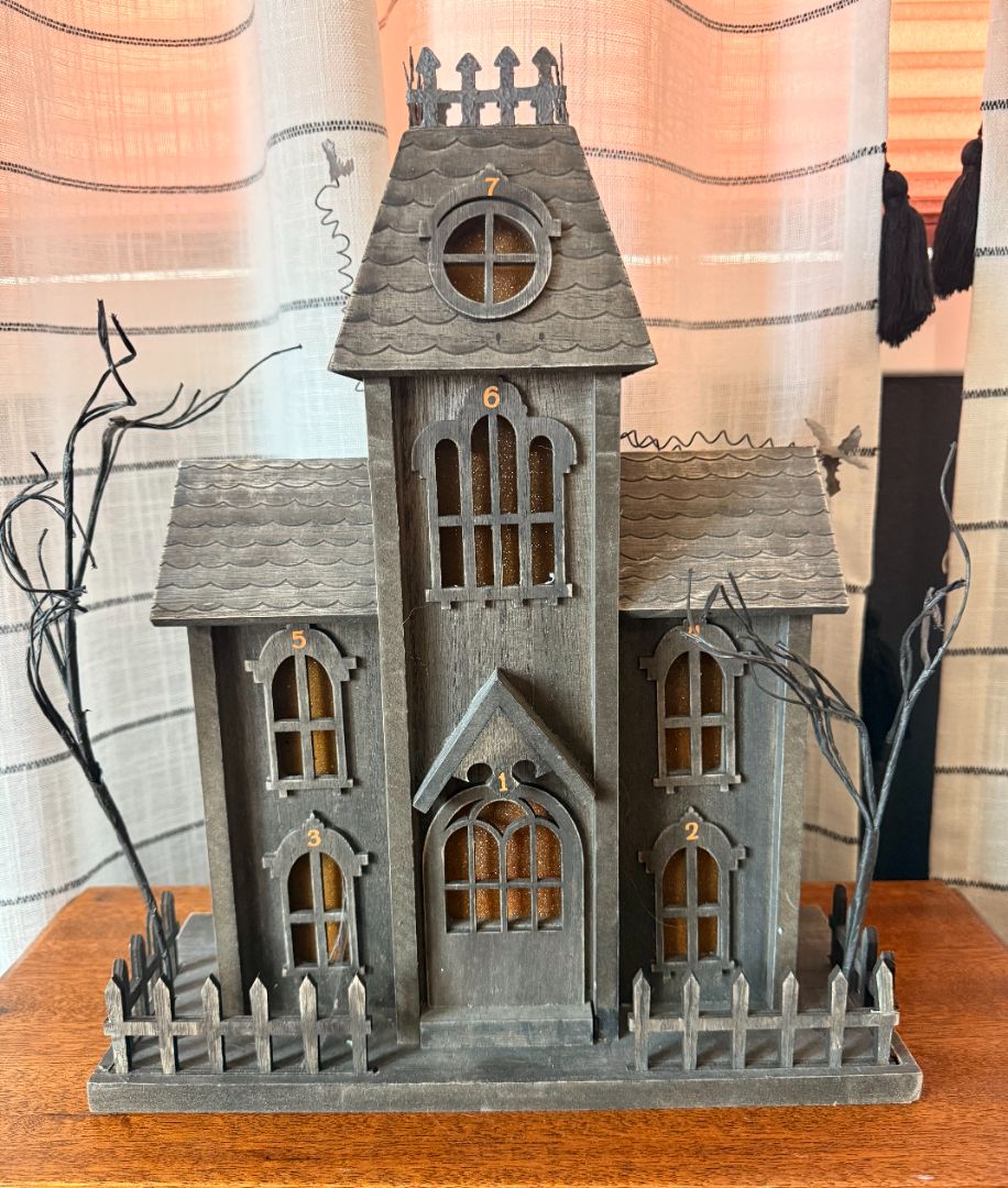 Halloween Countdown House