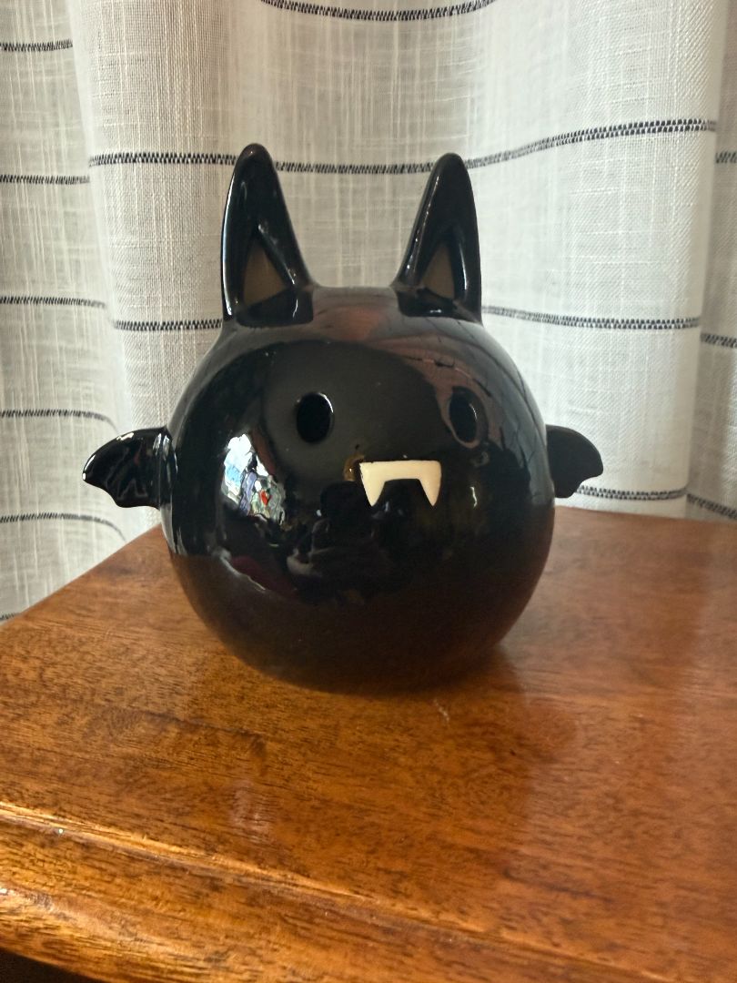 Ceramic Bat light