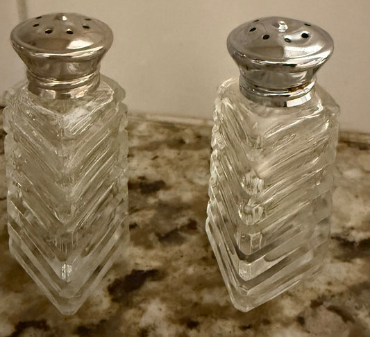 Clear S& P Crystal Geometric