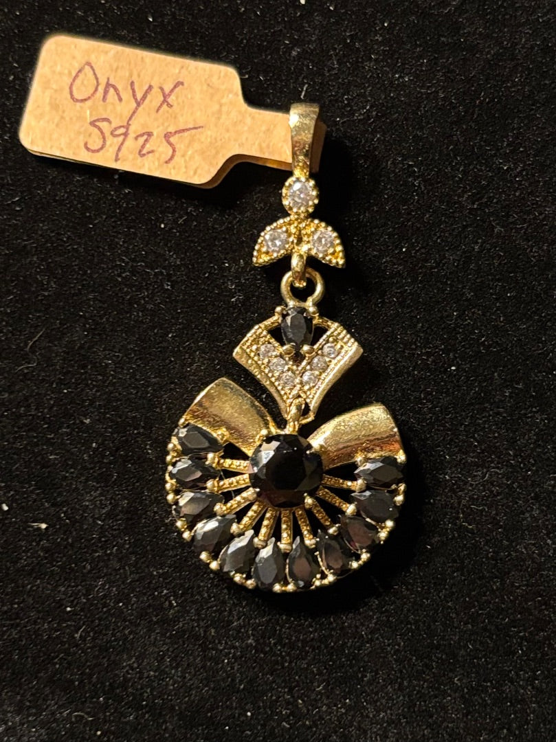 Black Dangly onyx pendant