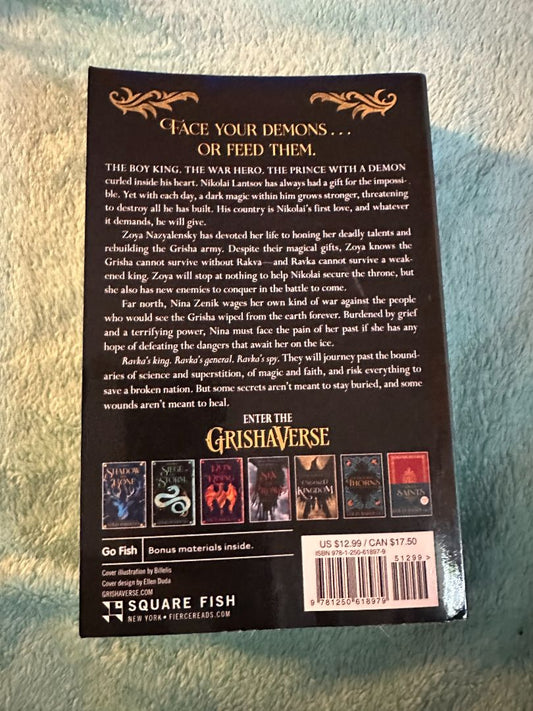 King of Scars by Leigh Bardugo, 6 x 4 x 1