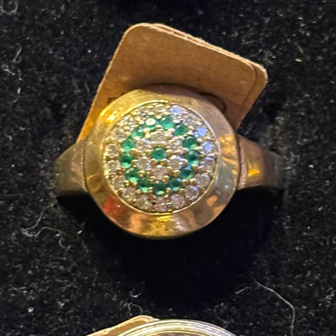 Green Emerald circle ring, 9