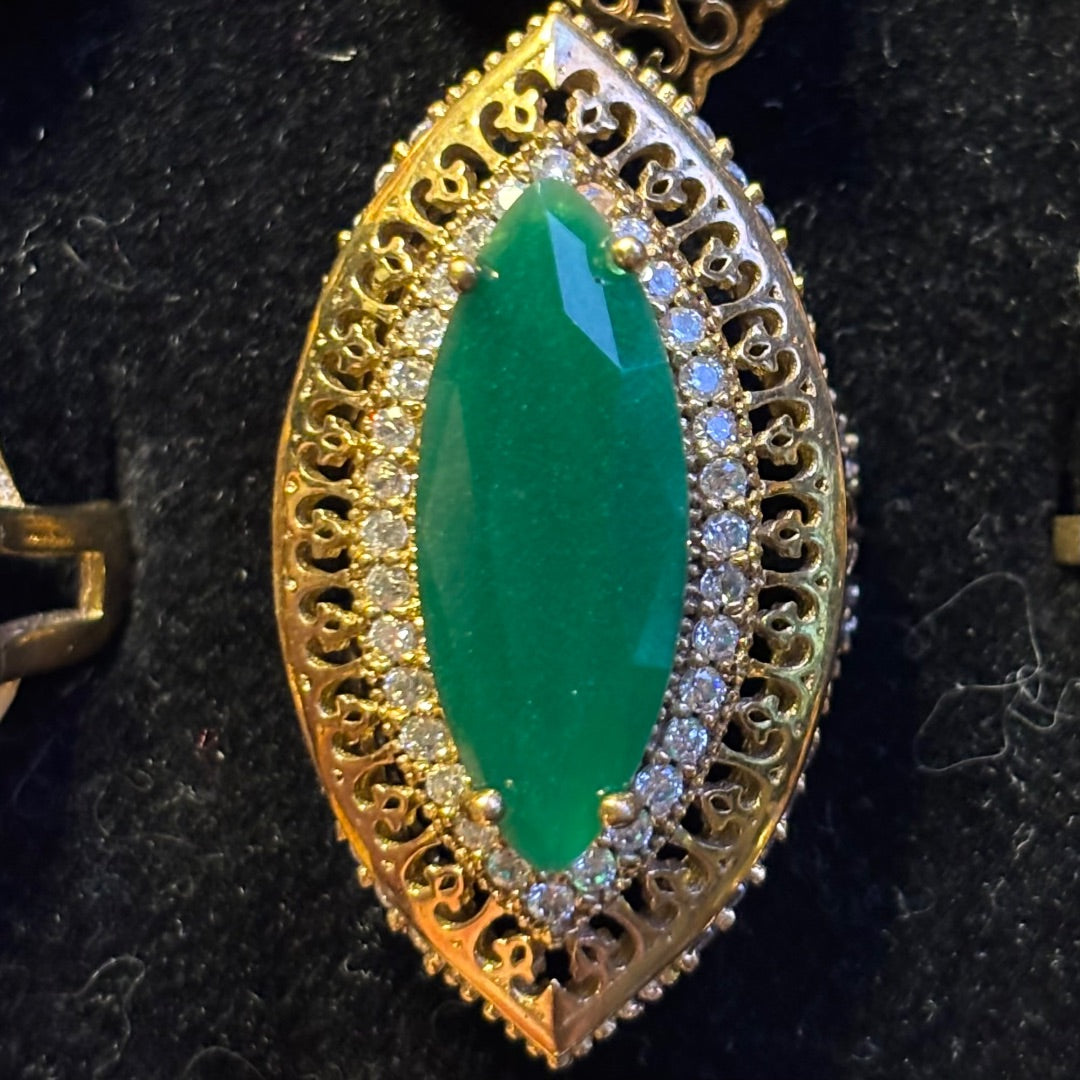 Green Green onyx marquise ring, 9