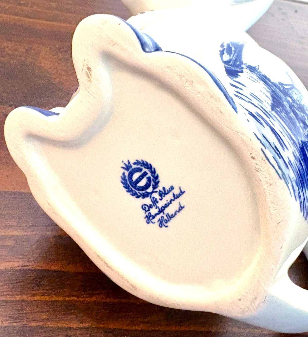 Delft Cow Creamer