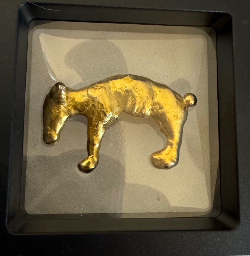 Standing gold tone dog brooch