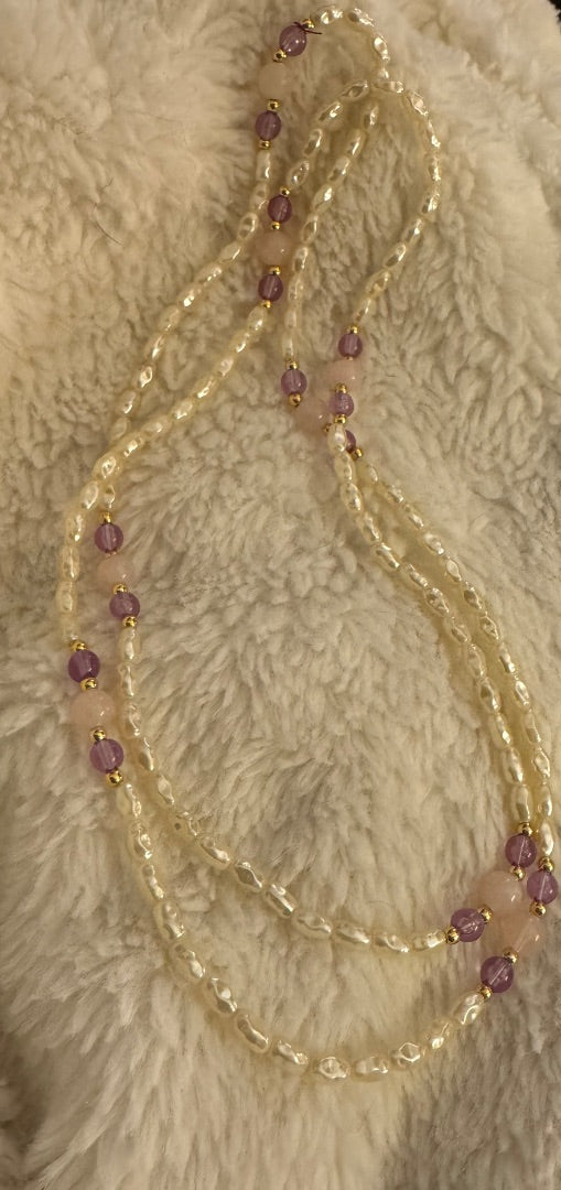 Faux pearl/purple necklace