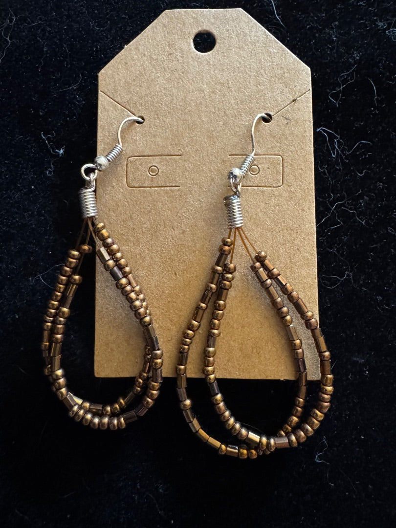 Brownseedbead dangle earrings