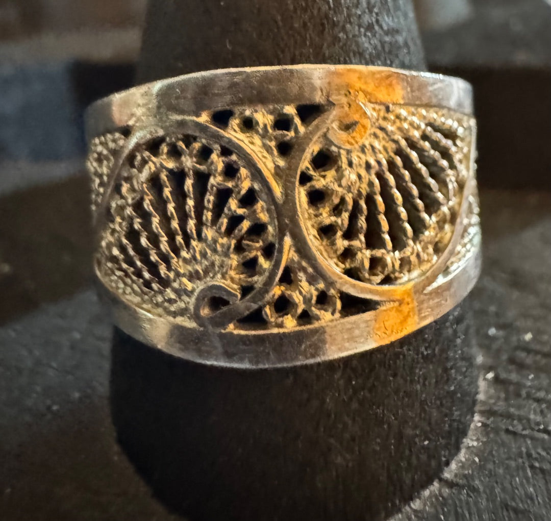 Etched silver tone ring