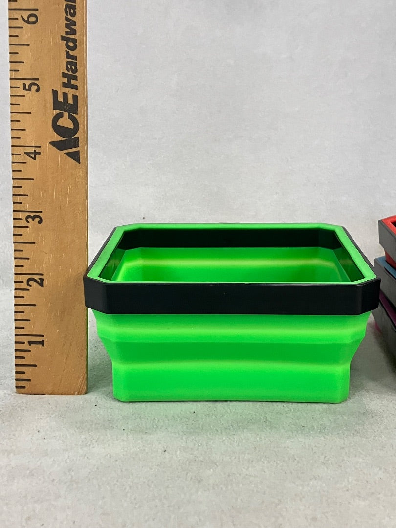 4 collapsible Magmetic containers red, green, blue, pink